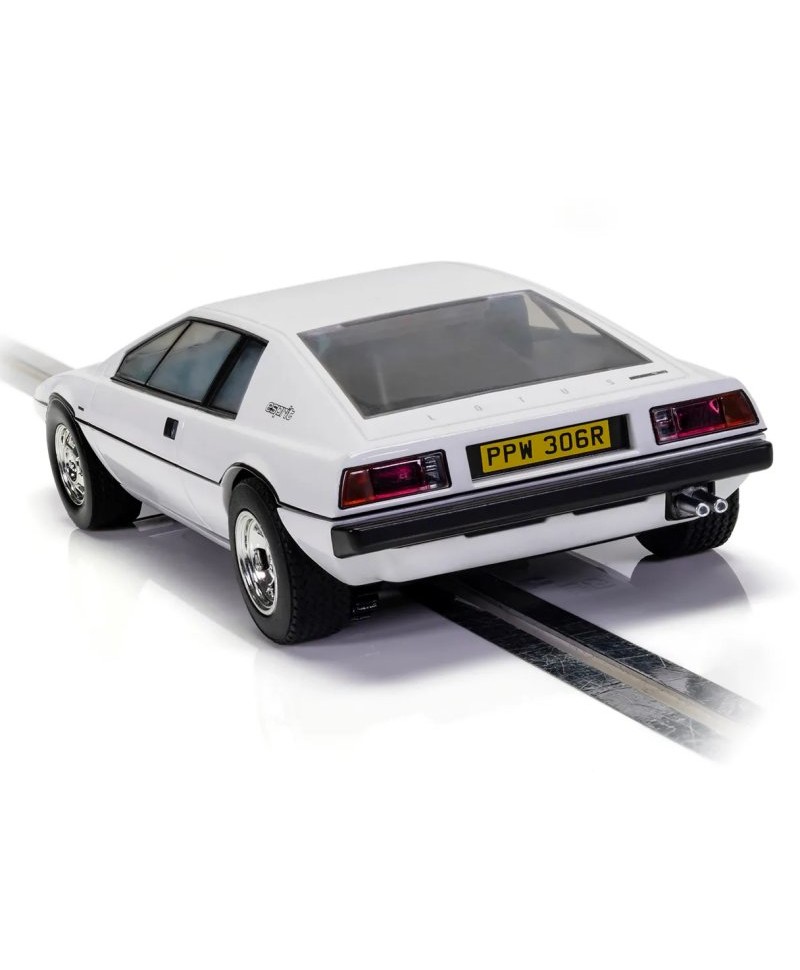 Hot Wheels Lotus Esprit S1 James Bond - Modèle Die-cast échelle 1:64, Longueur 6 Cm, Collection Pop Culture