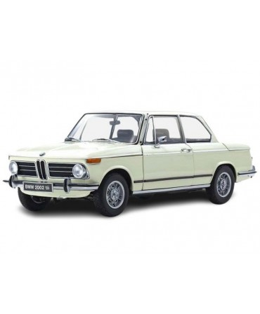 KYOSHO DIECAST BMW 2002 Tii 1972 WHITE 1/18 KS08543W