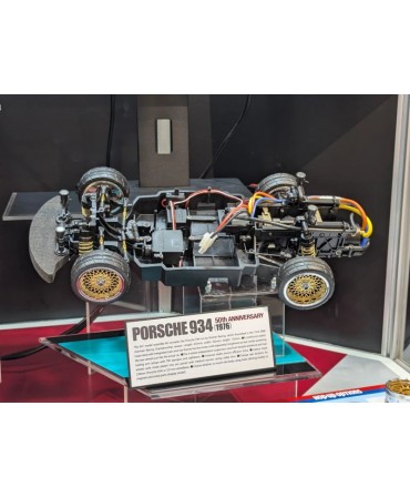 TAMIYA PORSCHE 934 1976 VAILLANT 50ème anniversaire 1/10 2WD A CONSTRUIRE 47524